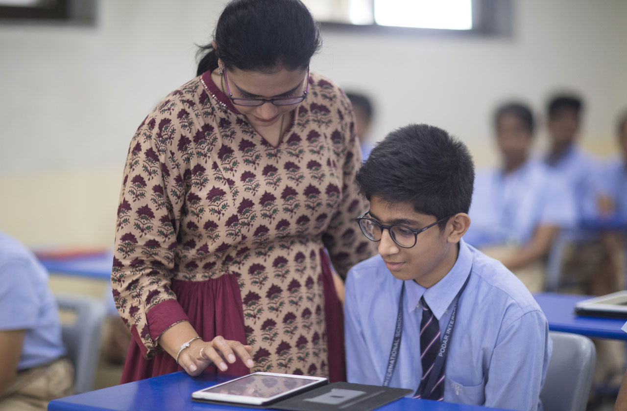 Digital etiquette and online safety for students: Tips by one of the best schools in Bhiwandi